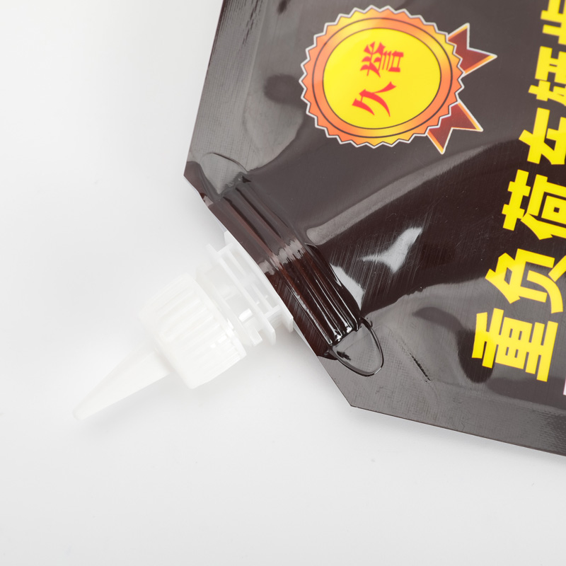 Industrial Chemicals Plastic Packaging Bag  Durable Automotive Oil Packaging Bag with Spout for Easy Dispensing