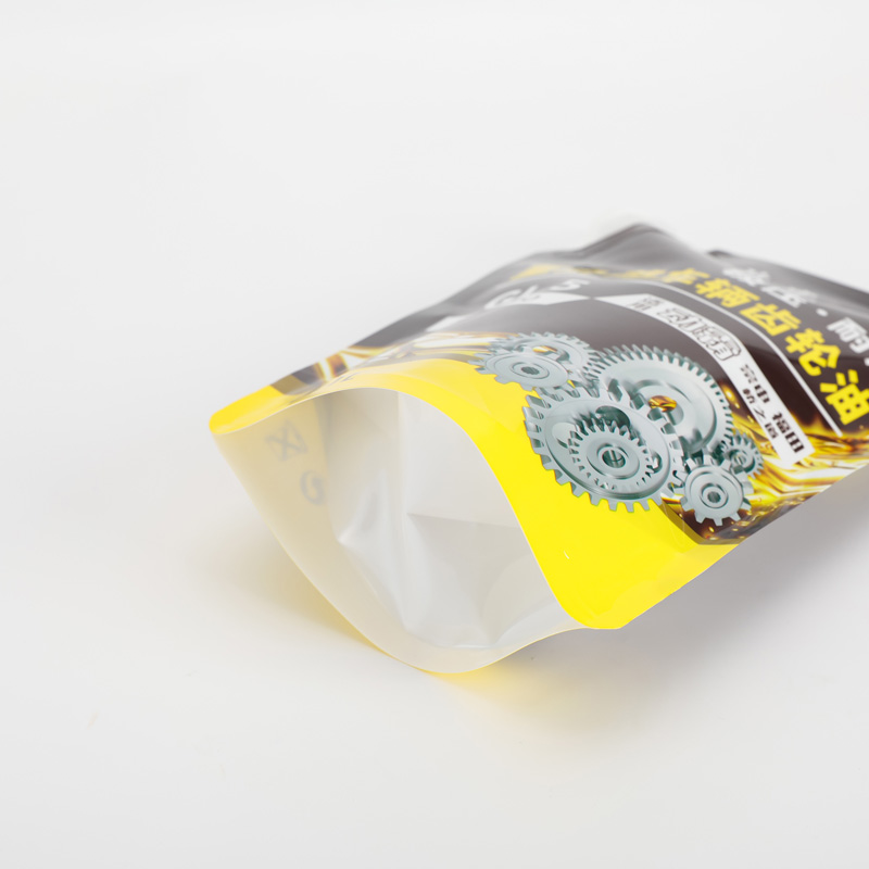 Industrial Chemicals Plastic Packaging Bag  Durable Automotive Oil Packaging Bag with Spout for Easy Dispensing
