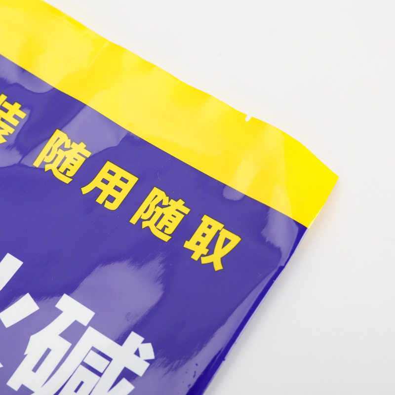 Industrial Chemicals Plastic Packaging Bag  Durable Automotive Oil Packaging Bag with Spout for Easy Dispensing
